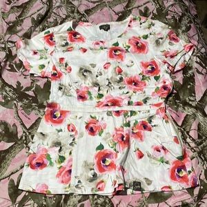 Jaannu Floral Scrub Top